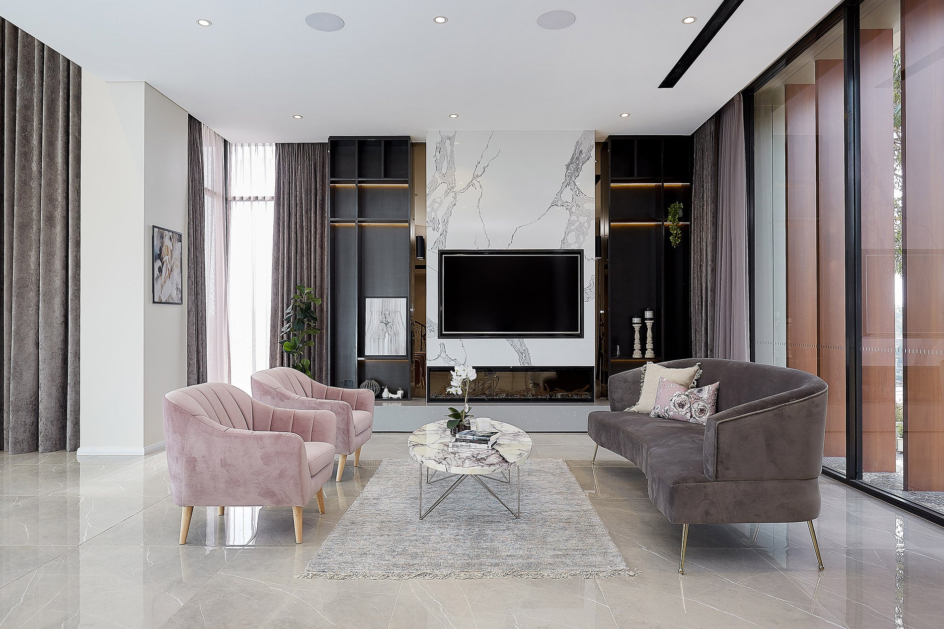 Pietra Bianco Polished