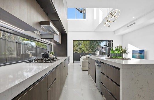 Pietra Silver Tile