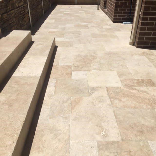 Classic Tumbled Travertine Paver